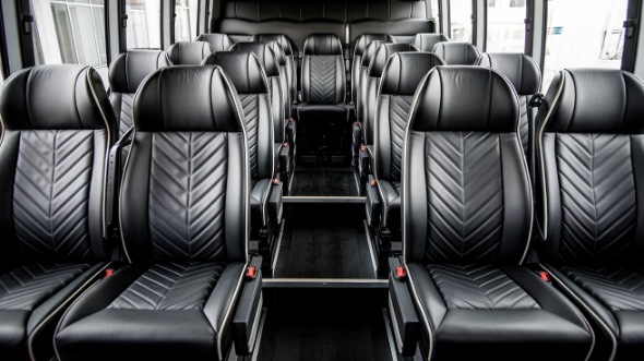 15 passenger minibus rental buckeye