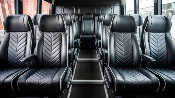 28 passenger minibus rental buckeye