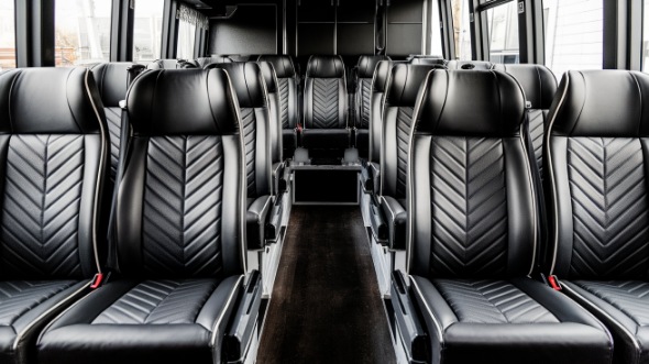 35 passenger minibus rental buckeye